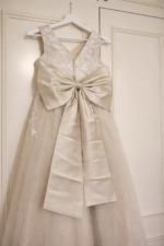 Vestido Laura – Vestido de Cerimónia Infantil em renda Personalizável - Image 3