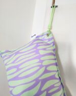 Almofada de Praia Lavender Zebra Impermeável - Image 2